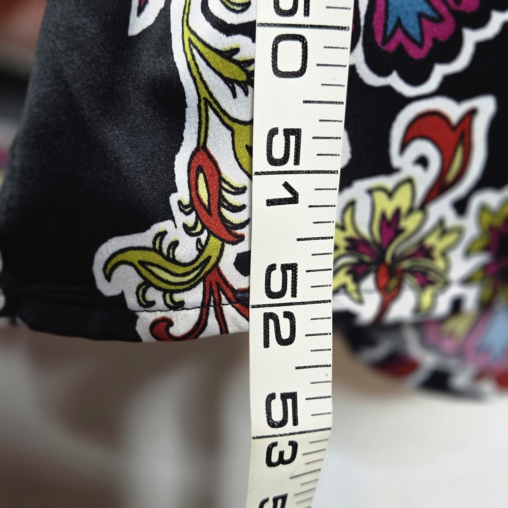 Natori Black Floral Garment with Red and Blue Accents - Picture 7 of 14